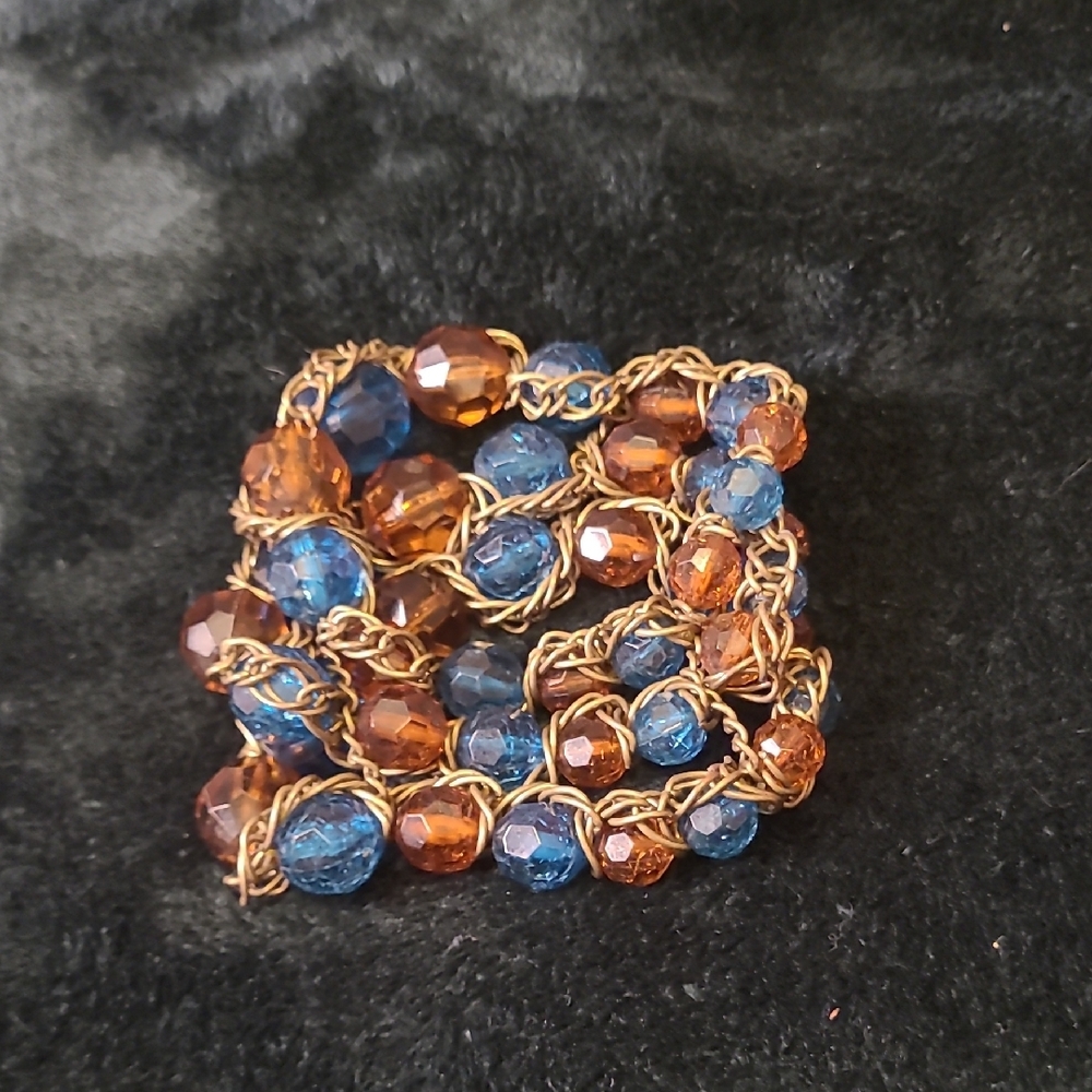 Elegant Blue and Gold Beaded Bracelet